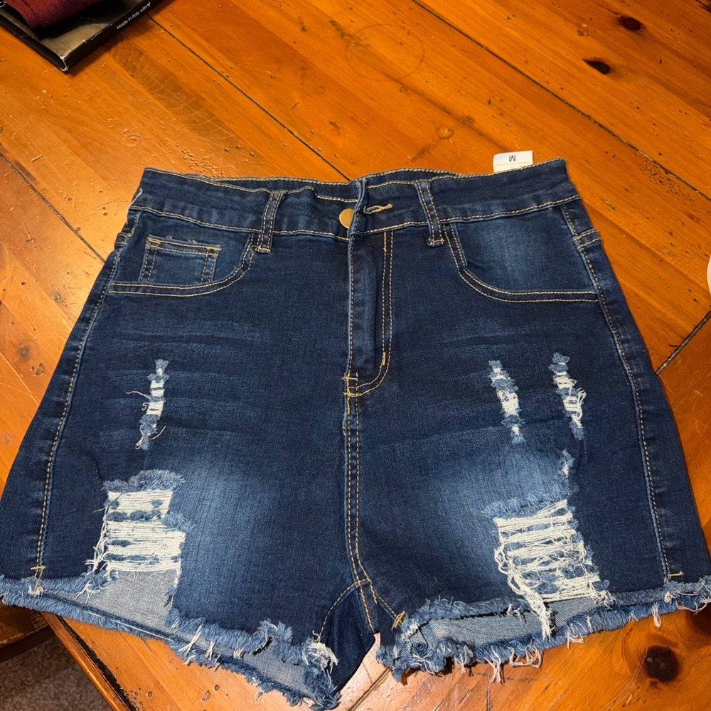 NEW NWOT MEDIUM Denim Distressed Women Shorts.  MUST BE BUNDLED